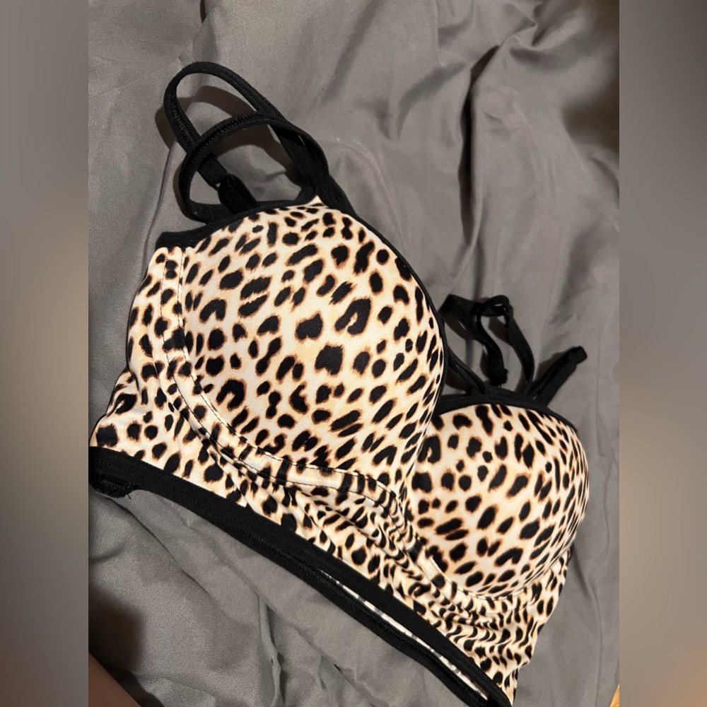 VICTORIA SECRET BRALETTE